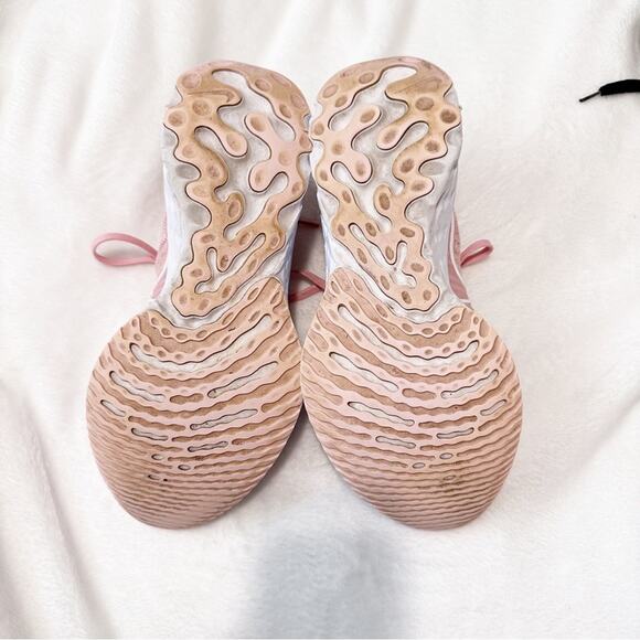 Nike react infinity fly knit pink running sneaker size 9.5 white foam - Picture 12 of 13